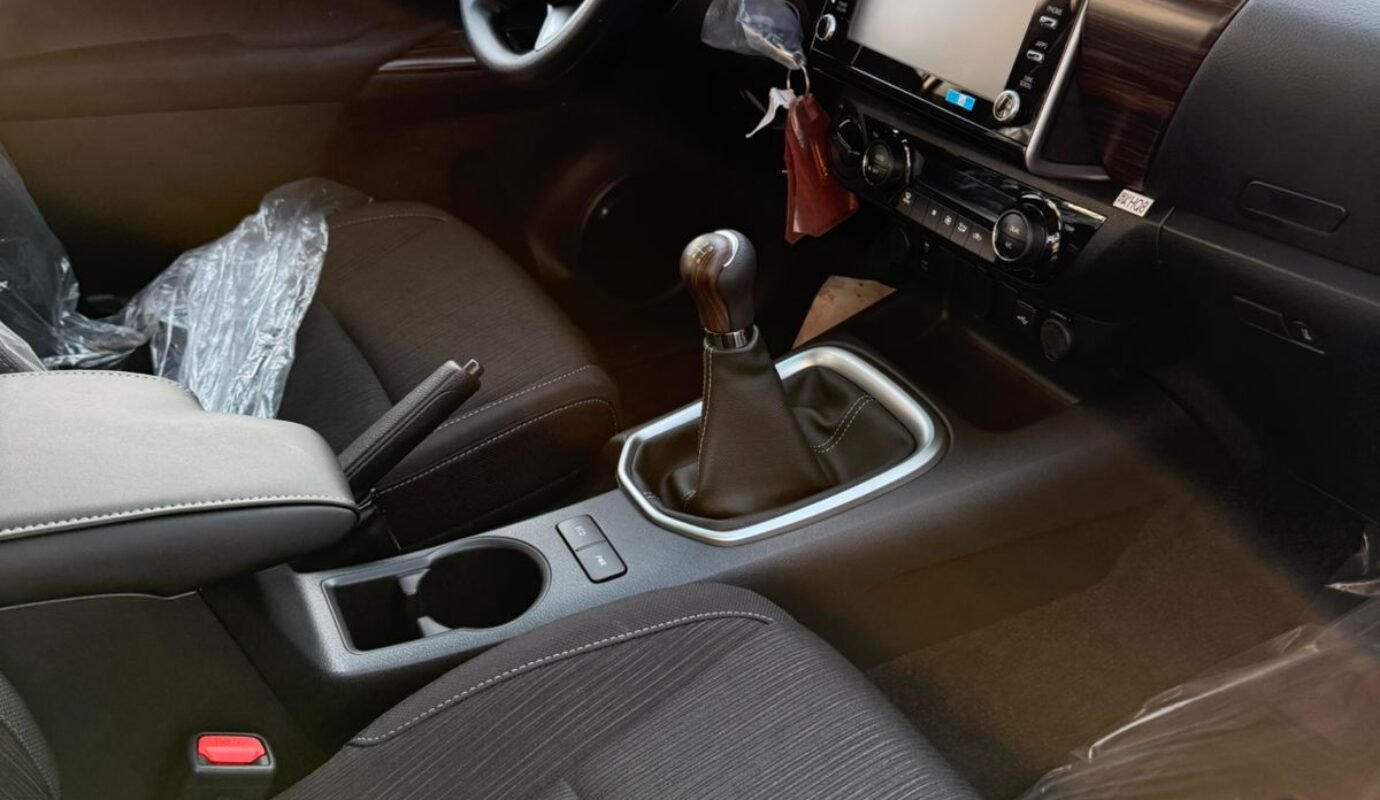 TOYOTA HILUX 2.4L 4WD DOUBLE CAB – 2025 (GCC – Full Option)
