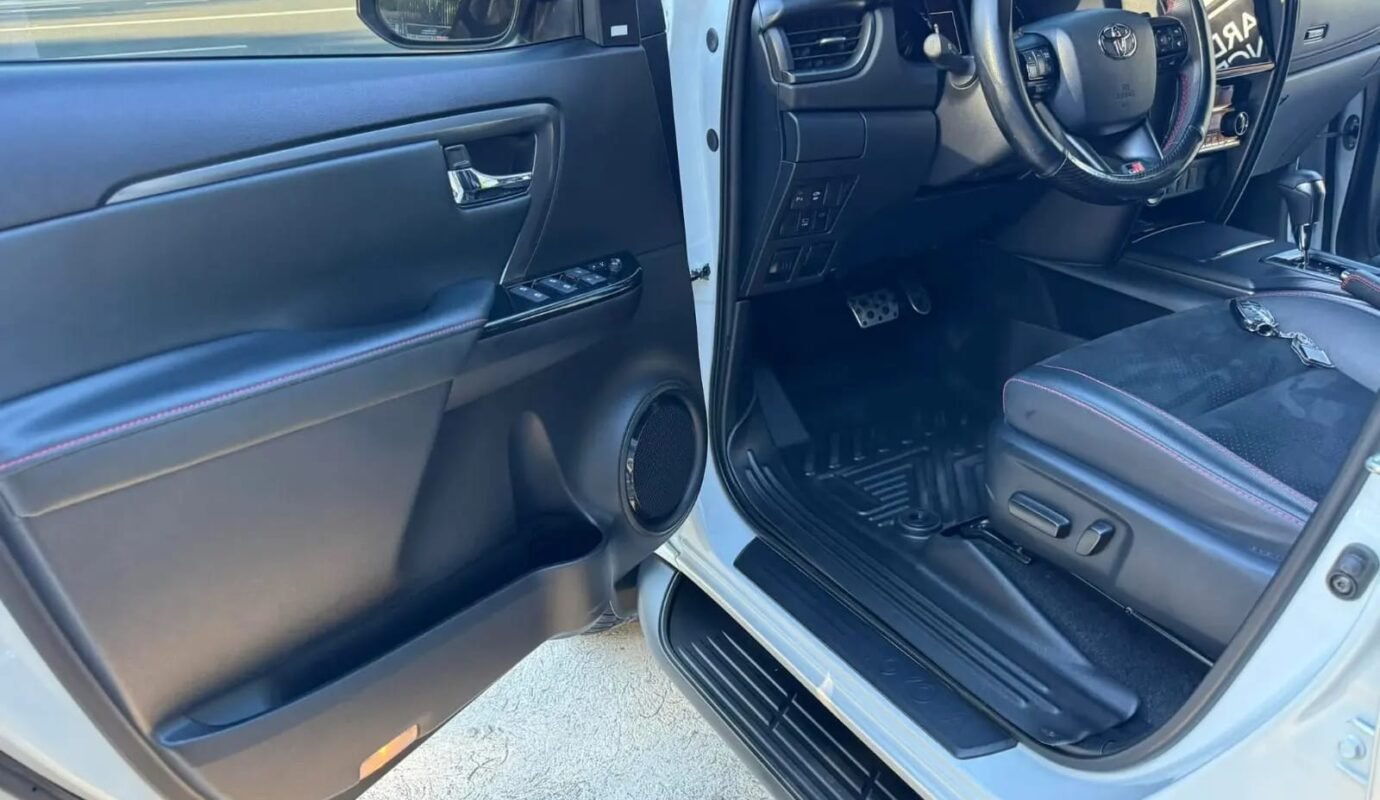 تويوتا فورتشنر GR-S 2.8L