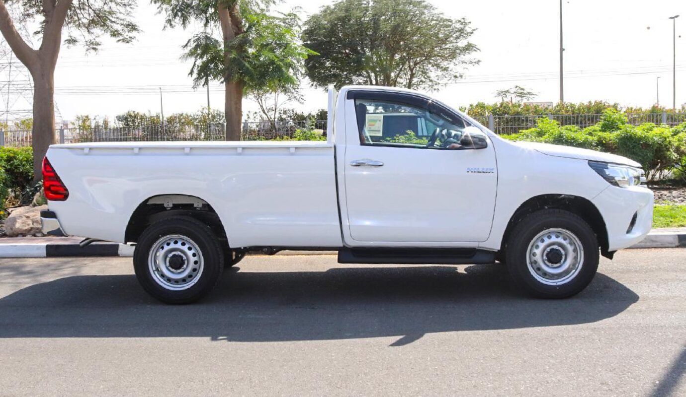 تويوتا هايلوكس SGLX 4×4 2.4L ديزل أوتوماتيك