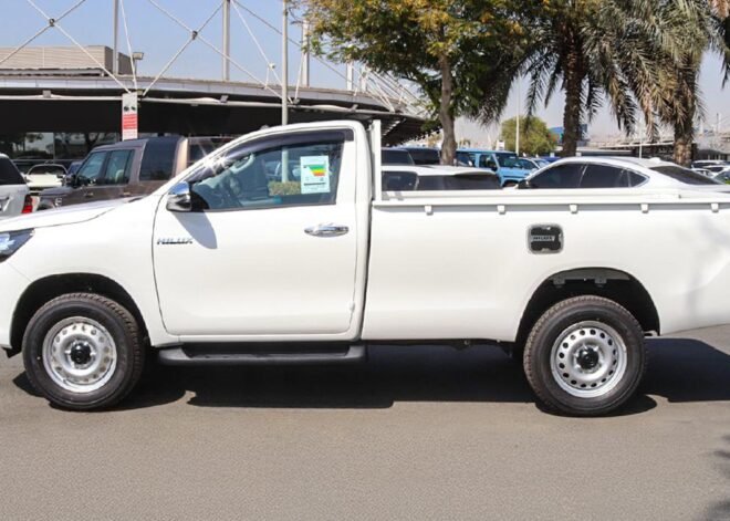 تويوتا هايلوكس SGLX 4×4 2.4L ديزل أوتوماتيك