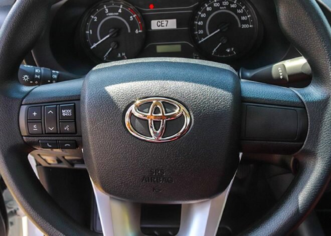 تويوتا هايلوكس SGLX 4×4 2.4L ديزل أوتوماتيك