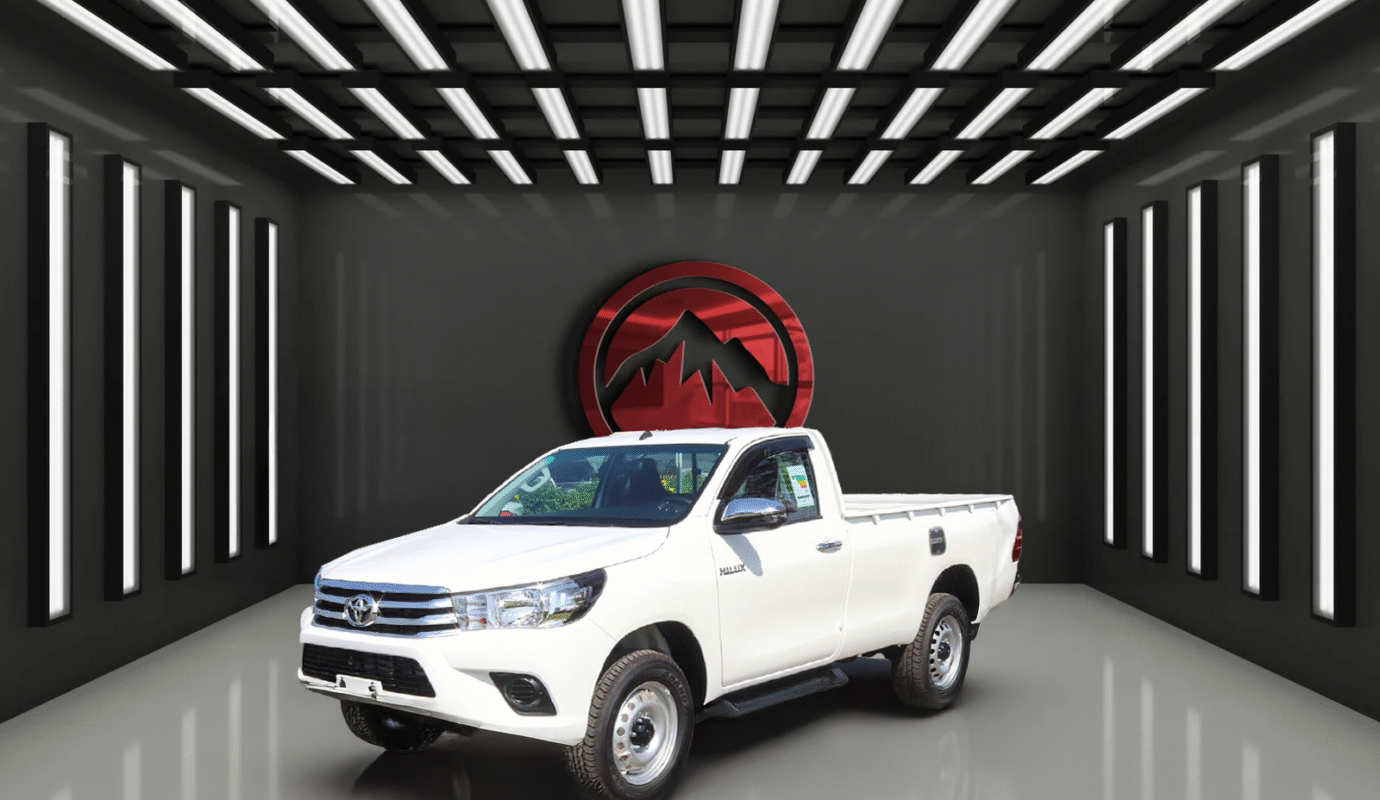 تويوتا هايلوكس SGLX 4×4 2.4L ديزل أوتوماتيك