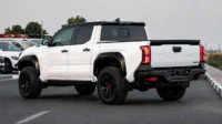 Toyota Tacoma TRD Pro i-FORCE MAX 2025 | White / Black - الصورة 7