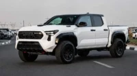 Toyota Tacoma TRD Pro i-FORCE MAX 2025 | White / Black - الصورة 3