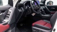 ⁦Toyota Land Cruiser 300 VXR+ 3.3L Twin Turbo Diesel 4WD AT 2026⁩ - الصورة ⁦29⁩