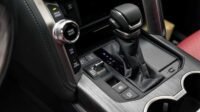 ⁦Toyota Land Cruiser 300 VXR+ 3.3L Twin Turbo Diesel 4WD AT 2026⁩ - الصورة ⁦19⁩
