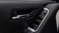 ⁦Toyota Land Cruiser 300 VXR+ 3.3L Twin Turbo Diesel 4WD AT 2026⁩ - الصورة ⁦25⁩