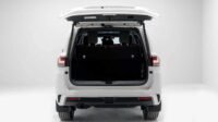 ⁦Toyota Land Cruiser 300 VXR+ 3.3L Twin Turbo Diesel 4WD AT 2026⁩ - الصورة ⁦15⁩