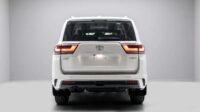 ⁦Toyota Land Cruiser 300 VXR+ 3.3L Twin Turbo Diesel 4WD AT 2026⁩ - الصورة ⁦7⁩