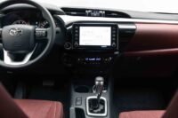 ⁦Toyota Hilux SR5 2026 | Wide Body Diesel⁩ - الصورة ⁦3⁩