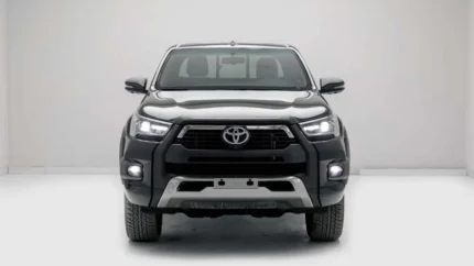 toyota hilux adventure black color