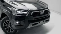 toyota hilux adventure black color