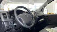 toyota hiace commuter