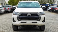 toyota hilux dc 4x4