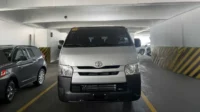 toyota hiace commuter
