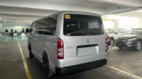 toyota hiace commuter