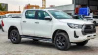 toyota hilux dc 4x4