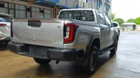 TOYOTA HILUX E SILVER