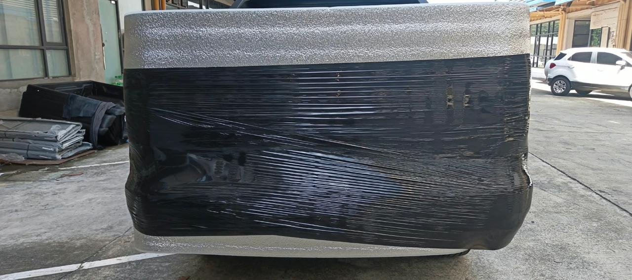 SHIPPING 2 UNITS HILUX GR AND COUNQUEST (10)