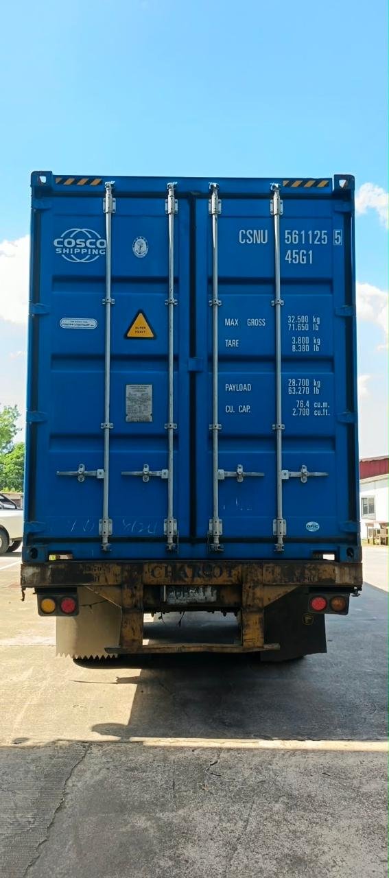 SHIPPING 2 UNITS HILUX GR AND COUNQUEST (17)