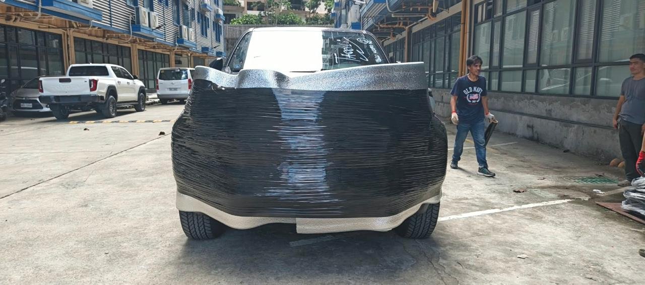 SHIPPING 2 UNITS HILUX GR AND COUNQUEST (8)