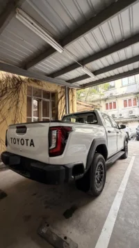 TOYOTA HILUX PRO 2.8 4x2 AT – NEW SHAPE